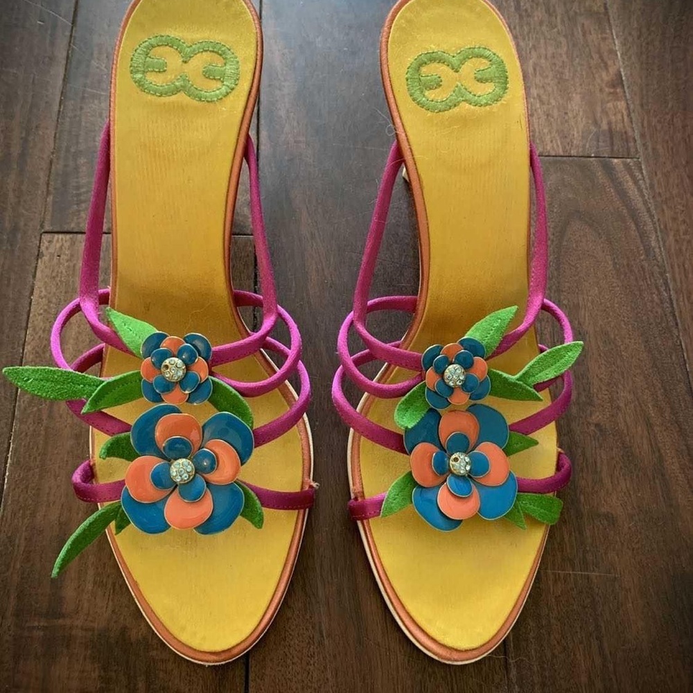 Escada floral heels